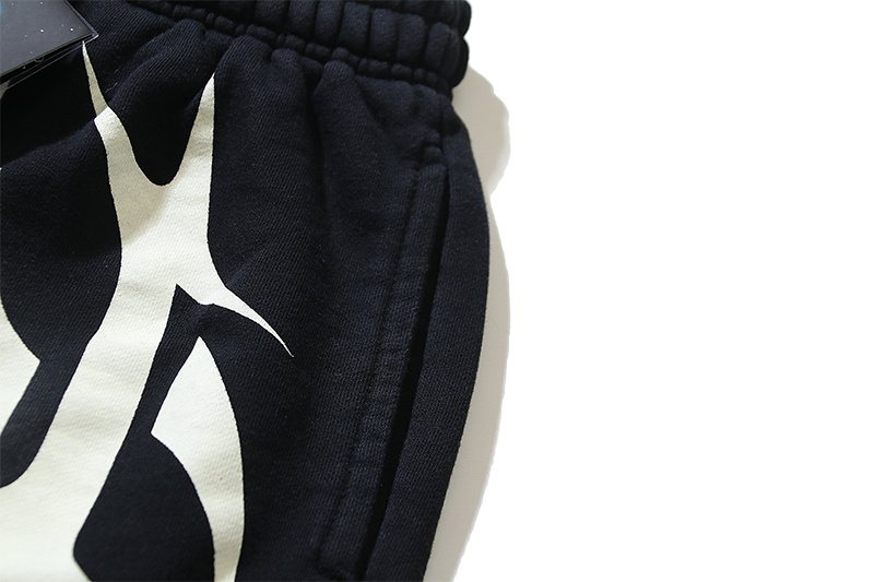 Hellstar Washed Black Star Graphic Shorts — detail