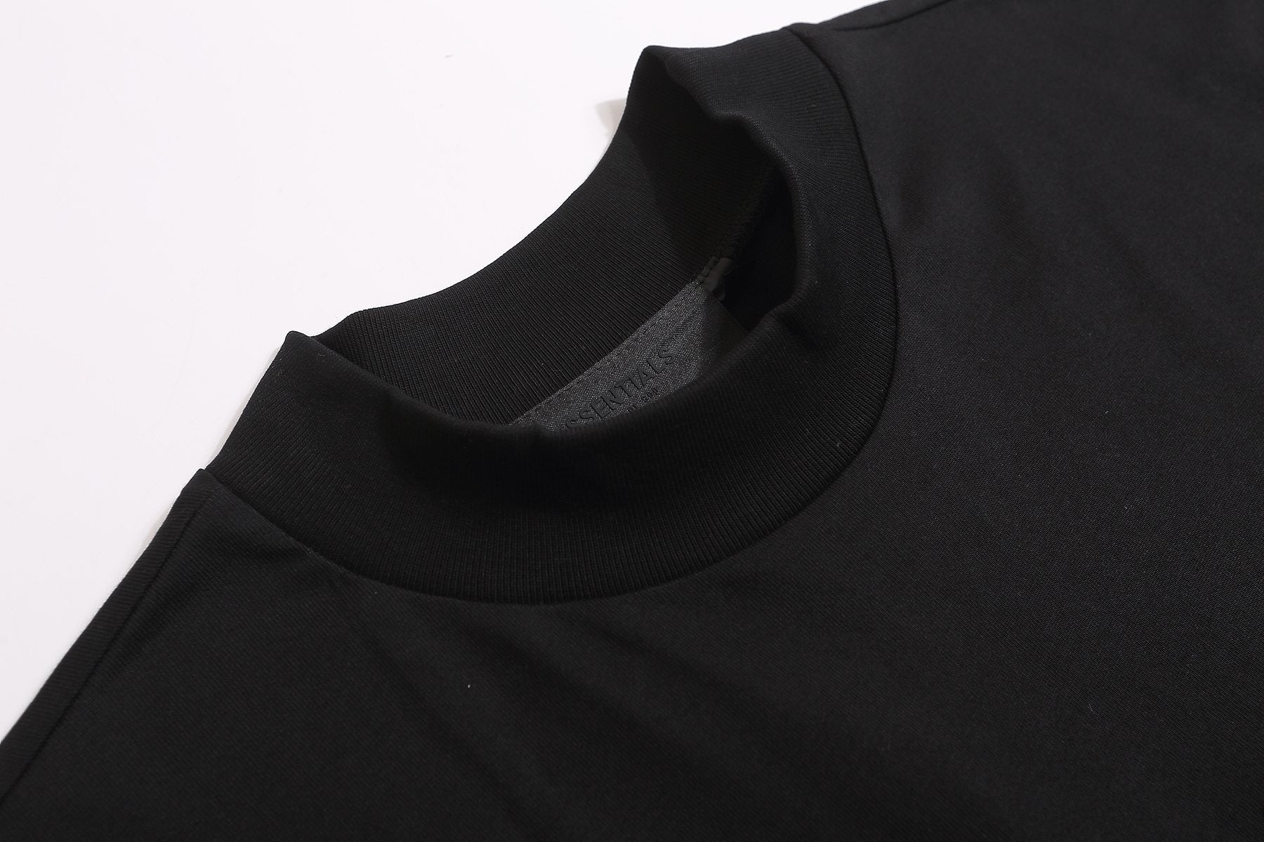 Fear of God Essentials Small Logo Short-Sleeve T-Shirt — detail