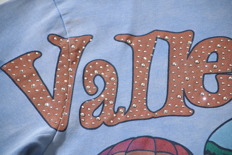 VALE USA Light Blue Rhinestone Graphic T-Shirt — detail