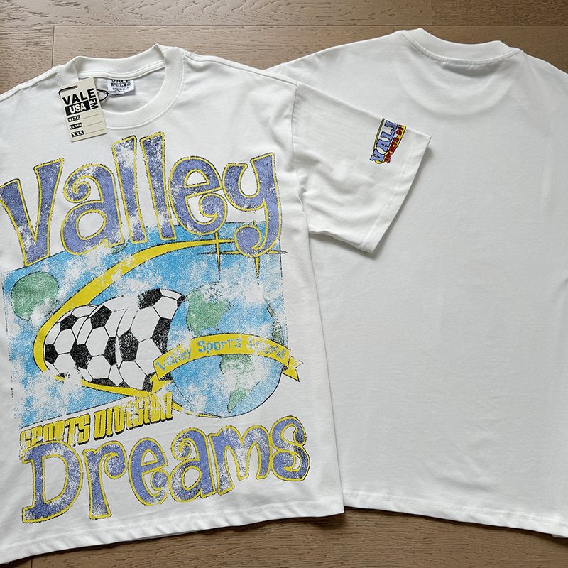 VALE USA Soccer Graphic Short-Sleeve T-Shirt — context