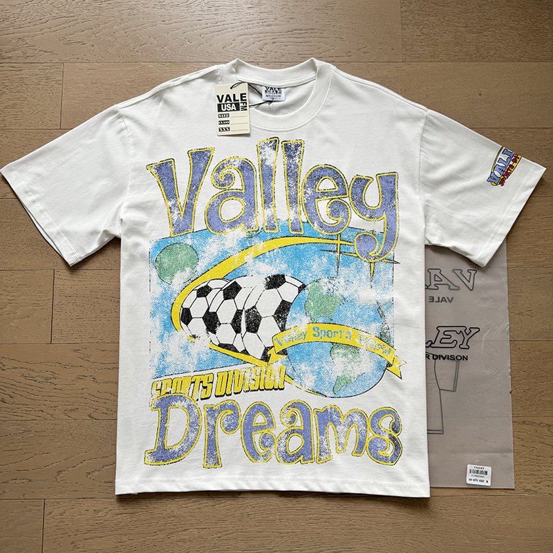 VALE USA Soccer Graphic Short-Sleeve T-Shirt — context
