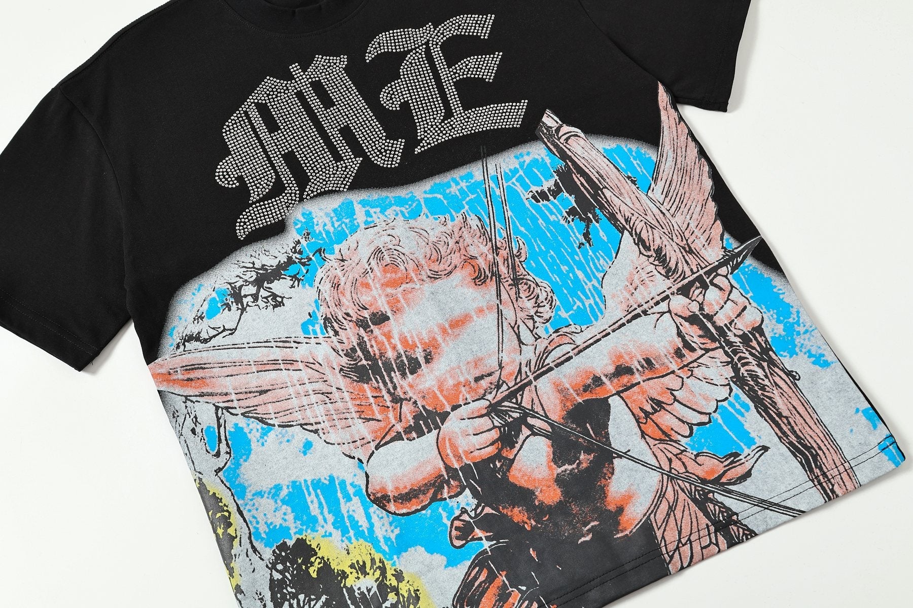 MIXED EMOTION Angel Dove Graphic T-Shirt — detail