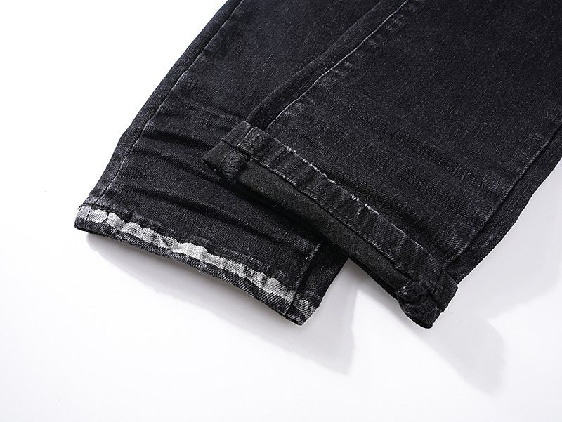 Purple Brand Black Distressed Tapered Jeans — detail