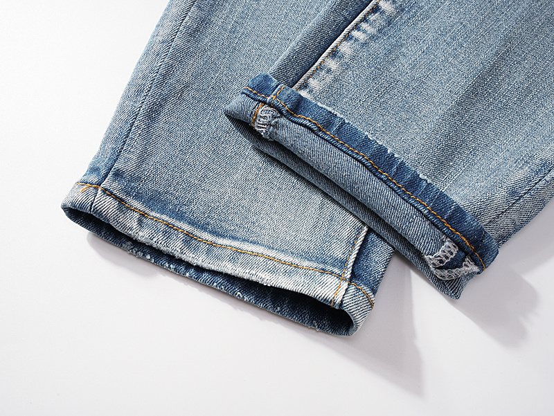 Purple Brand Light Blue Distressed Skinny Jeans — detail