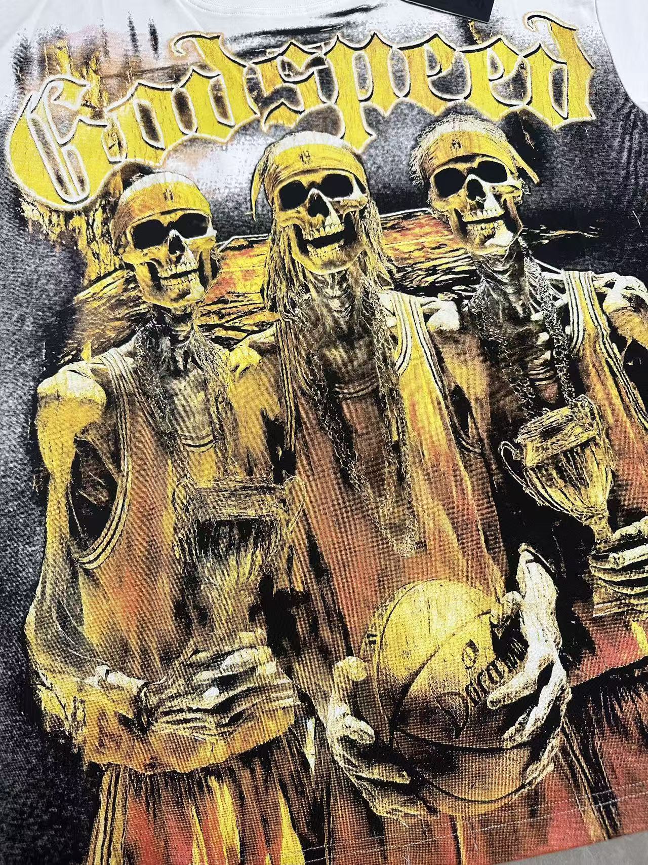 Godspeed Fortis Fortuna Adiuvat Graphic T-Shirt — detail