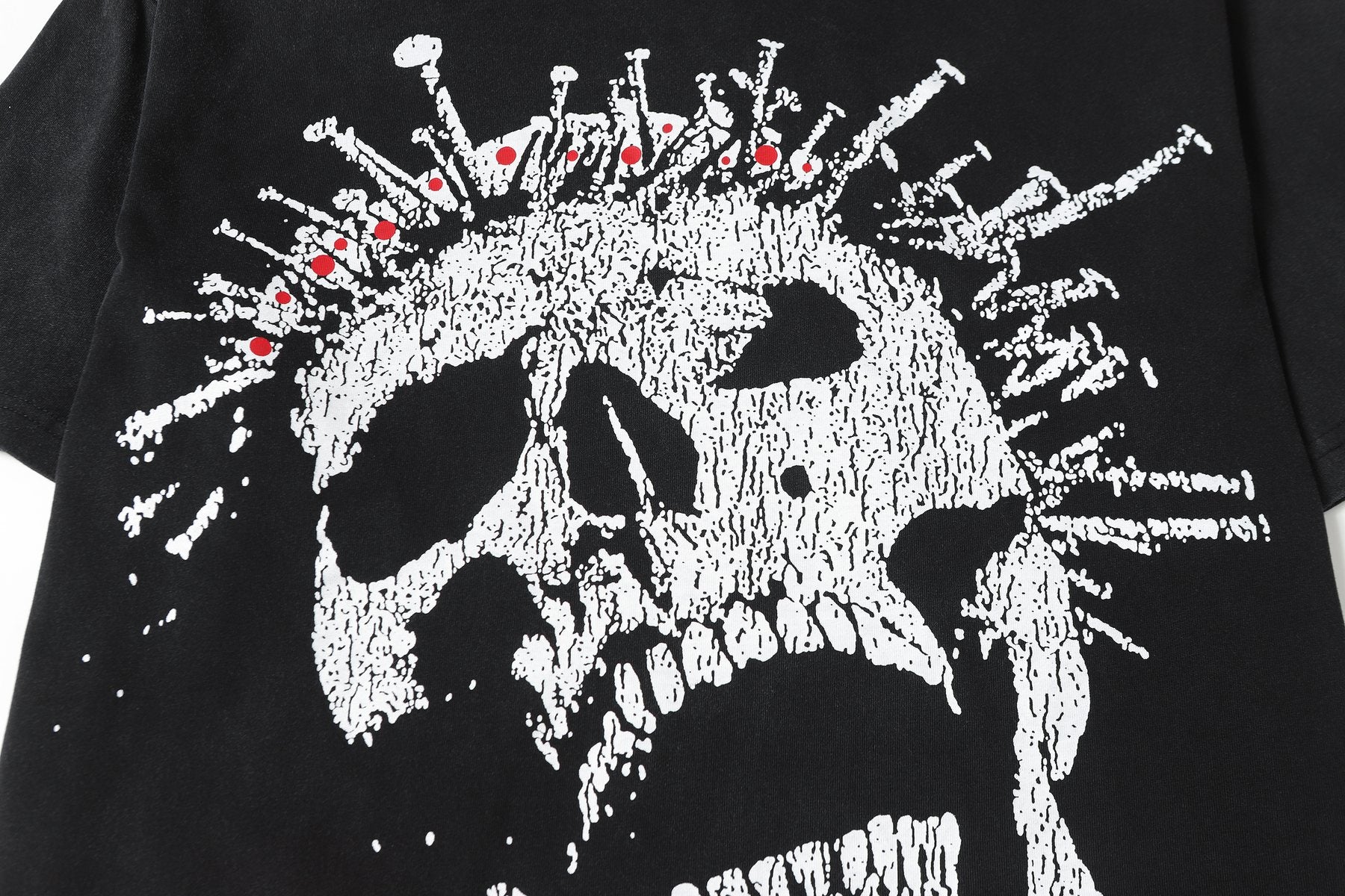 Hellstar Distressed Skull Graphic T-Shirt — detail