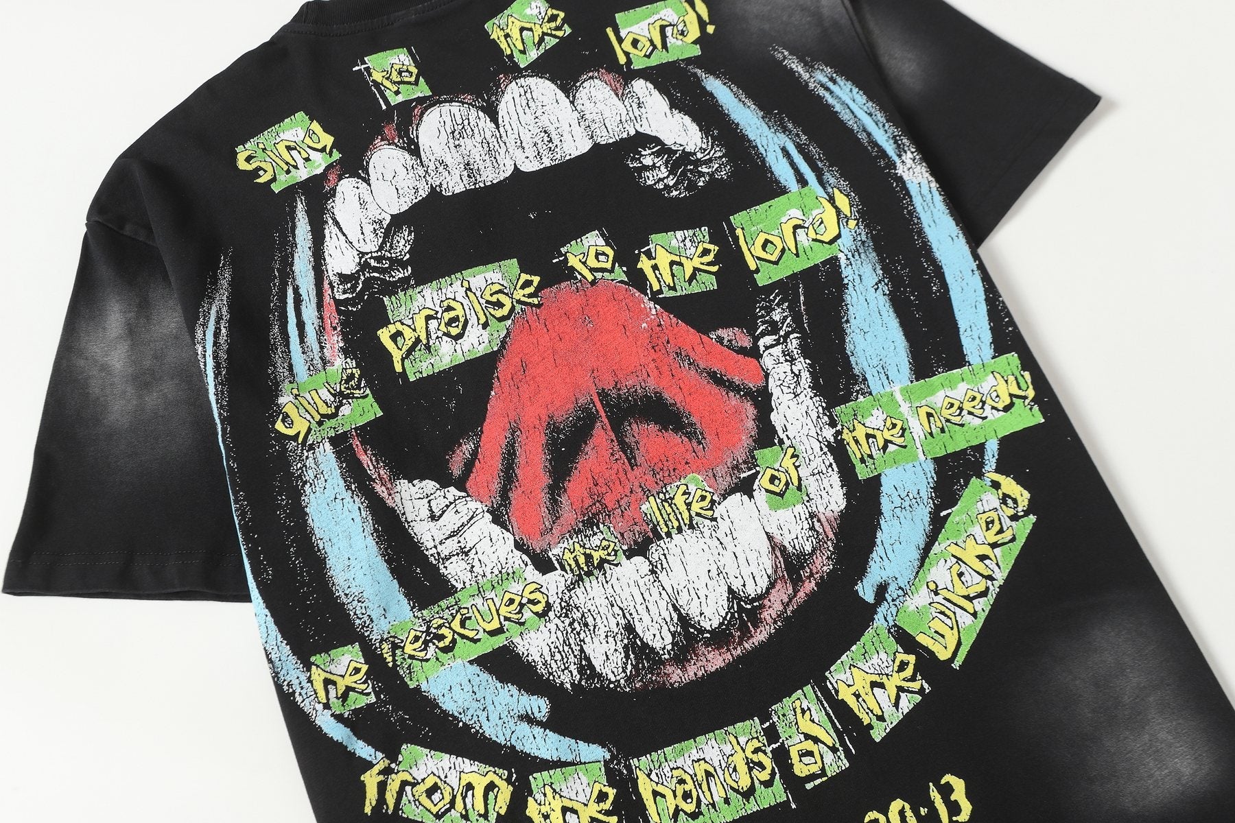 Hellstar Front-and-Back Graphic T-Shirt — detail