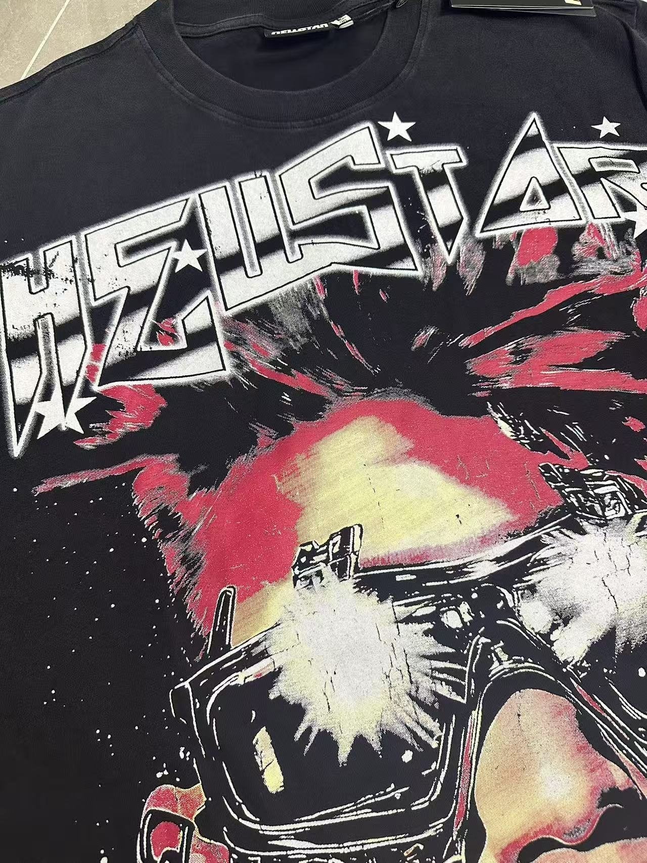 Hellstar Summer Tour Portrait Graphic Short-Sleeve T-Shirt — detail