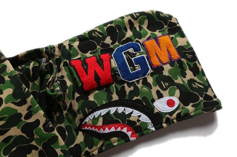 BAPE WGM Shark Camo Full-Zip Hoodie — detail