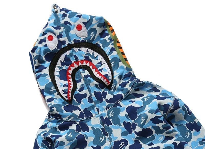 BAPE WGM Shark Camo Full-Zip Hoodie — detail