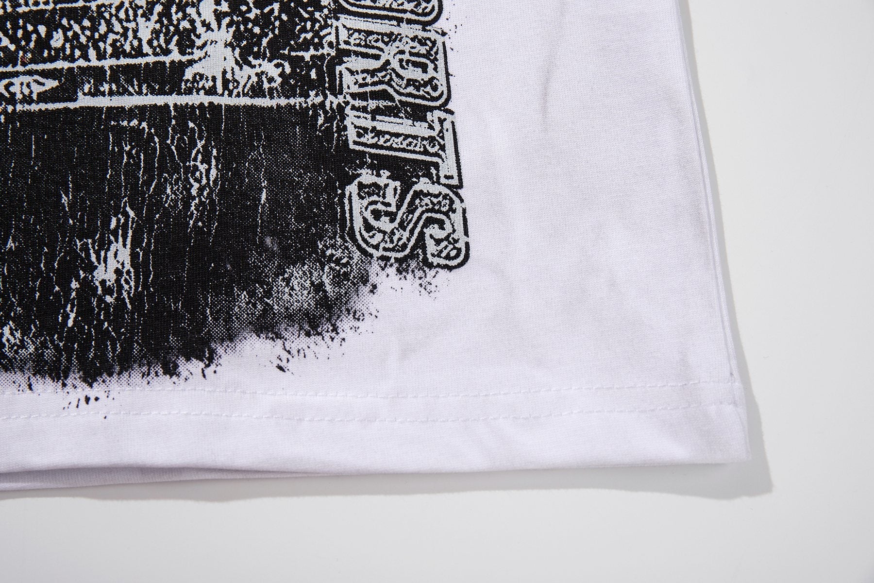 MAJESTIK Eagle Football Graphic Short-Sleeve T-Shirt - White — detail