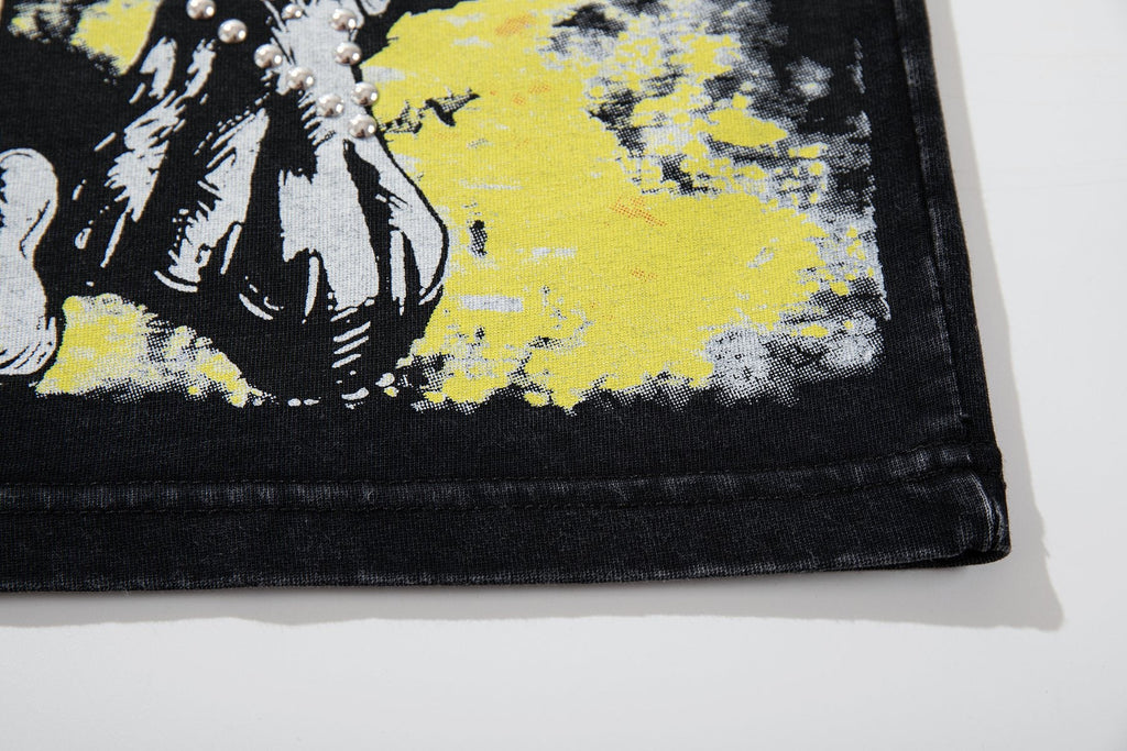MAJESTIK Bulldog Graphic Short-Sleeve T-Shirt — detail