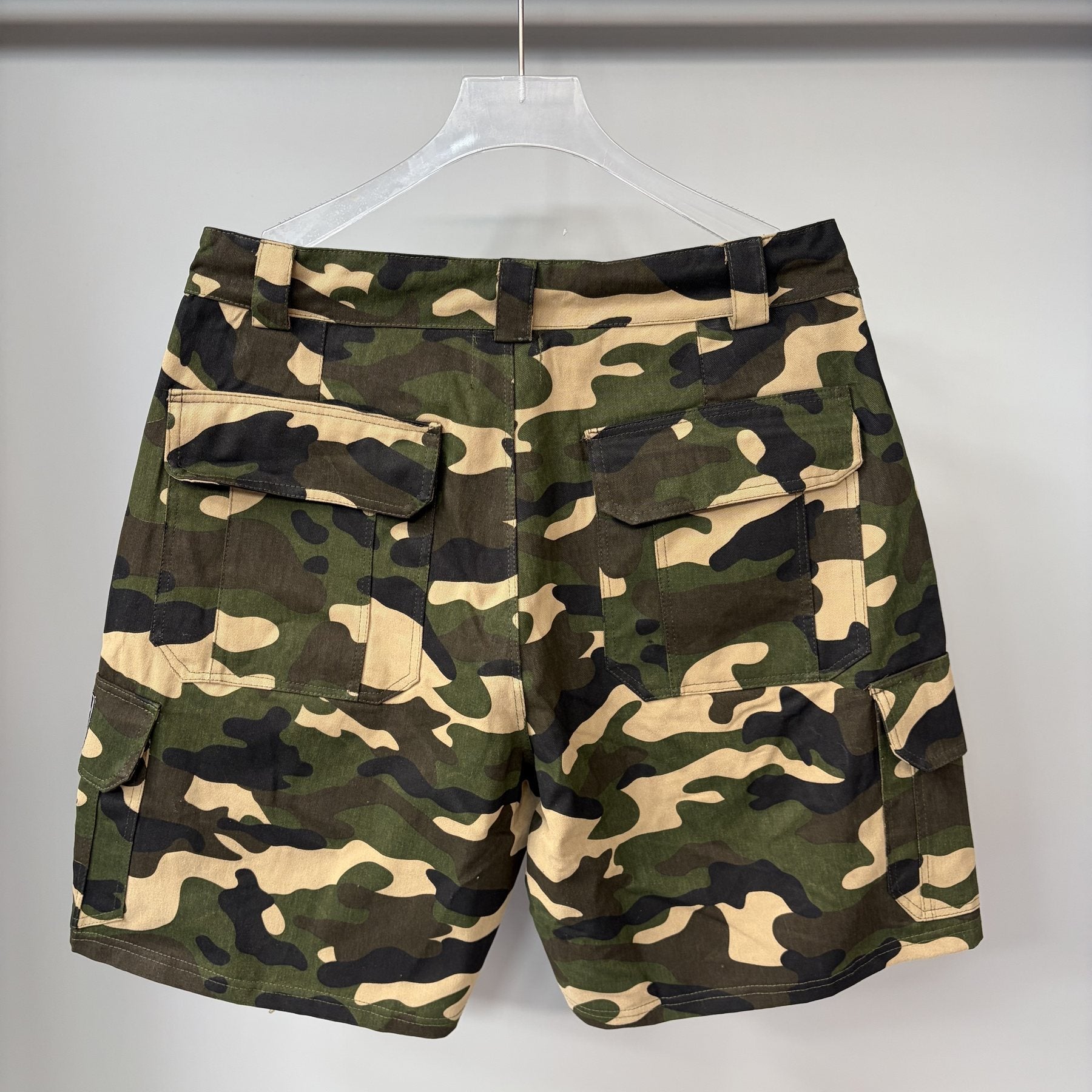 MIXED EMOTION Green Camouflage Embroidered Cargo Shorts — back