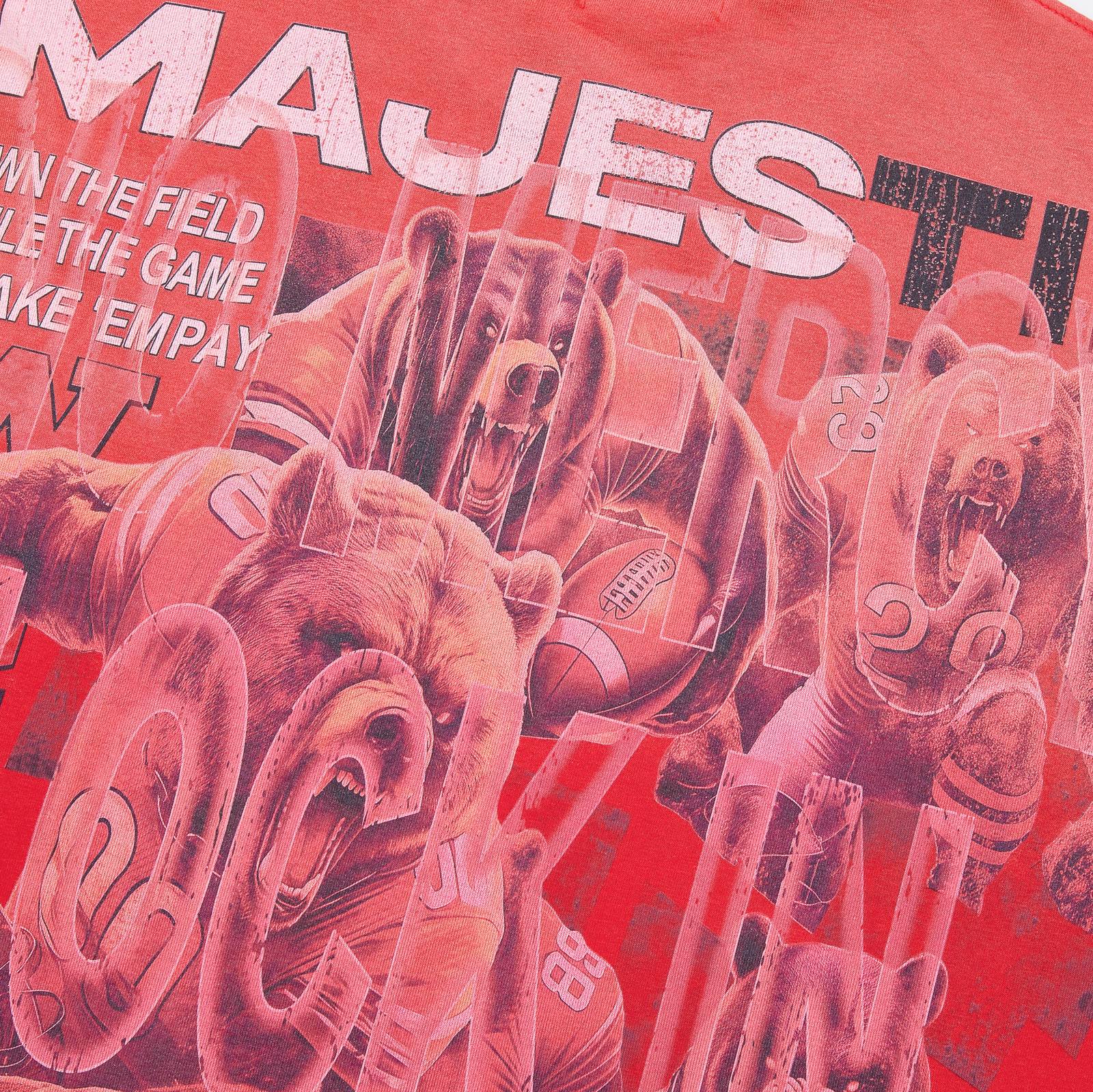 MAJESTIK Red Bear Football Graphic T-Shirt — detail