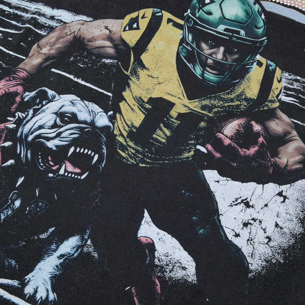 MAJESTIK Bulldog Football Graphic Cropped T-Shirt — detail