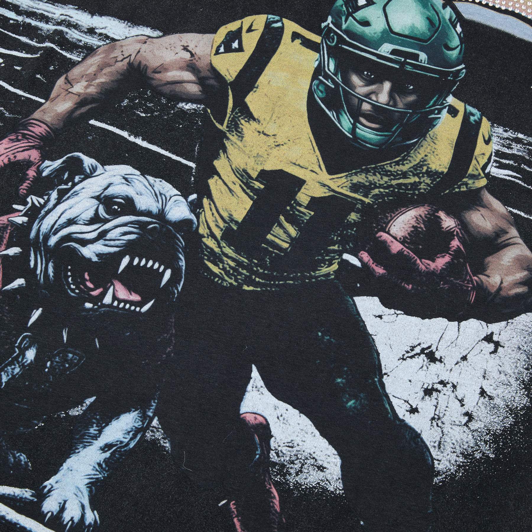 MAJESTIK Bulldog Football Graphic Cropped T-Shirt — detail