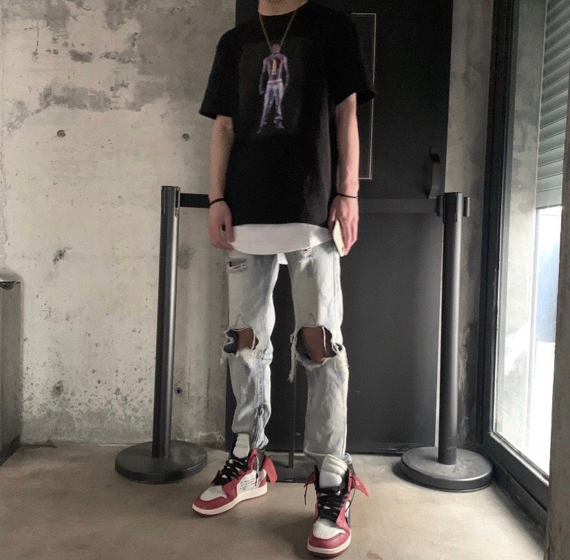 Supreme Tupac Hologram Graphic Short-Sleeve T-Shirt — context