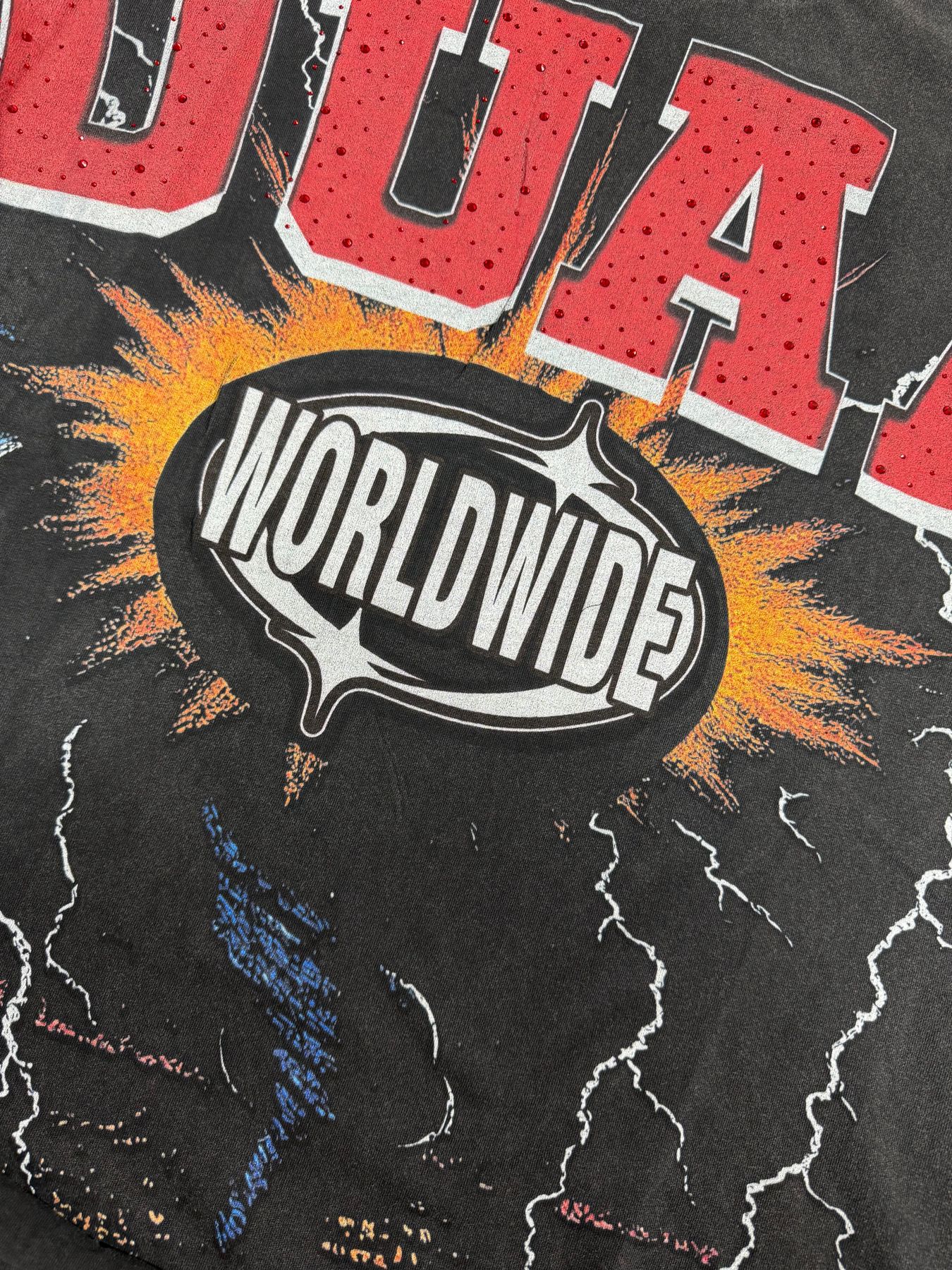 DUAA New Age Lightning Graphic T-Shirt — fabric_closeup