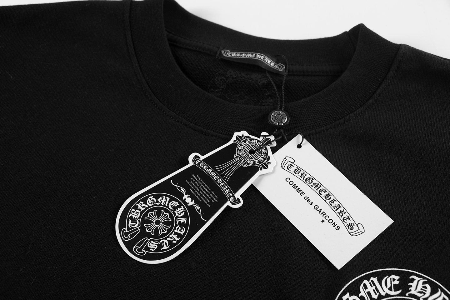 Chrome Hearts Horseshoe Graphic Crewneck Sweatshirt — hang_tag