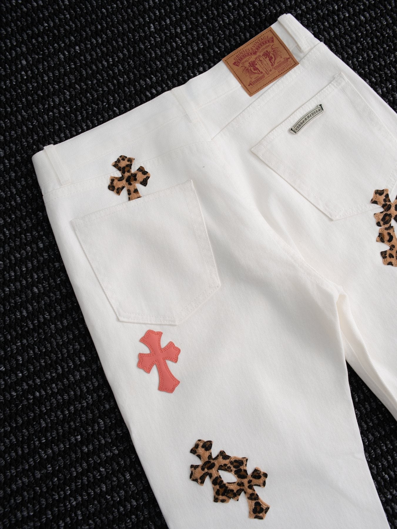 Chrome Hearts Leopard Cross Patch White Jeans — detail