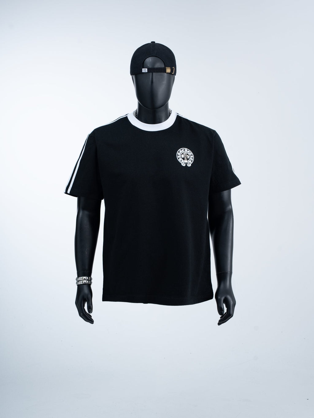 Chrome Hearts Horseshoe Cross Graphic T-Shirt — hero