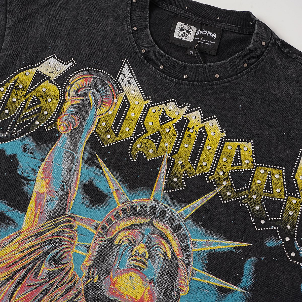 Godspeed Statue of Liberty Worldwide Graphic T-Shirt — detail