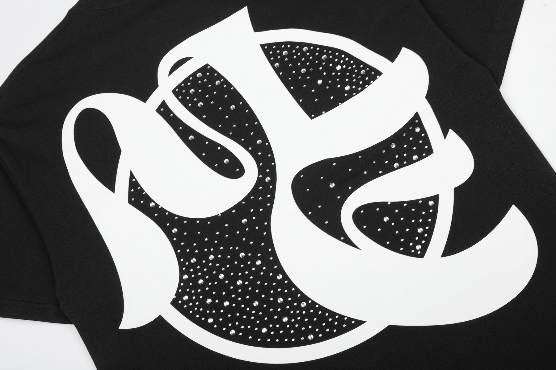 MIXED EMOTION Warrior Graphic T-Shirt — detail