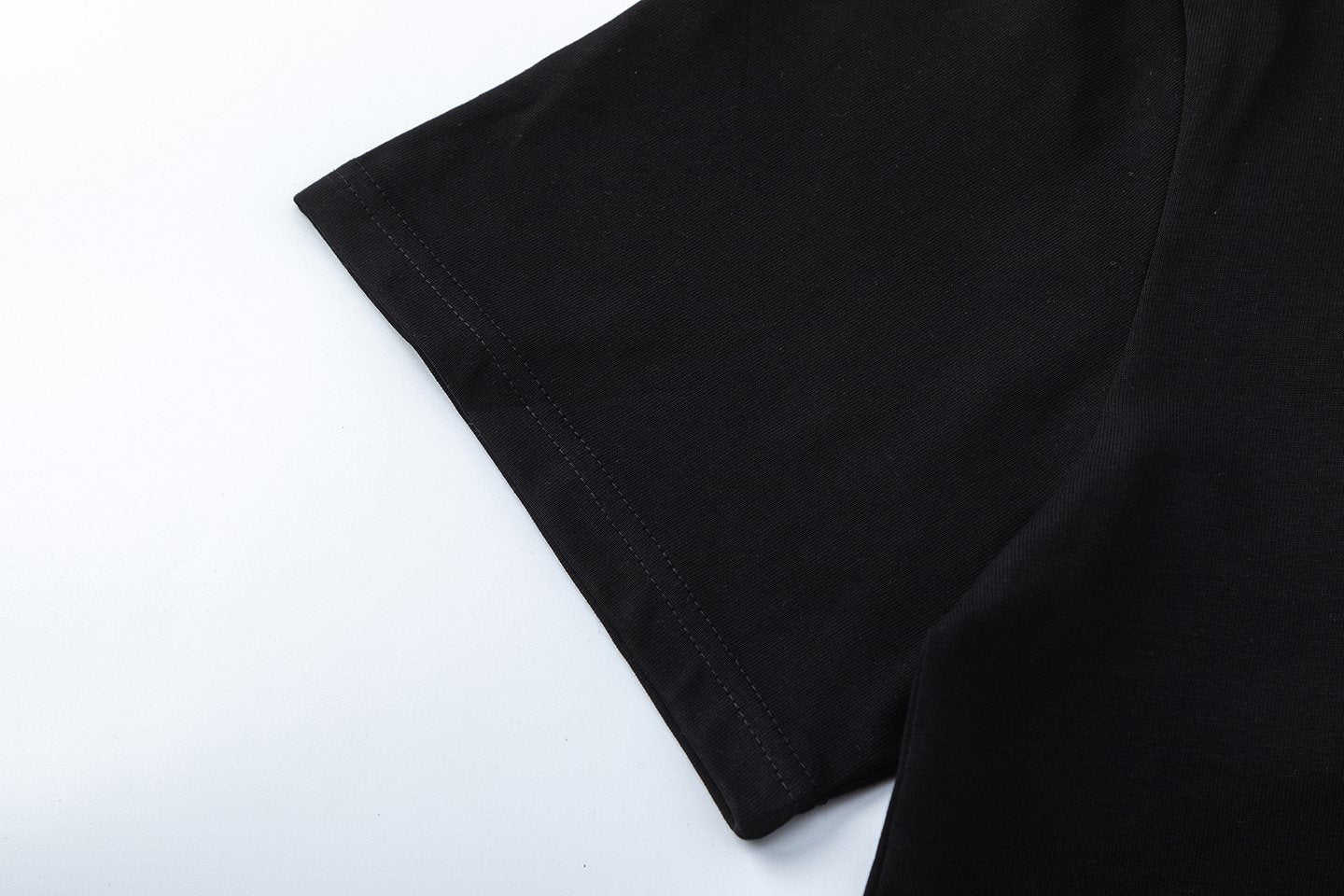 Supreme World Famous Arrow Graphic T-Shirt — detail